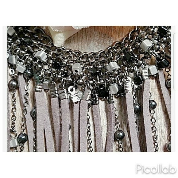 Hematite Grey Sueded Choker/Earring Set - Picture 6 of 8